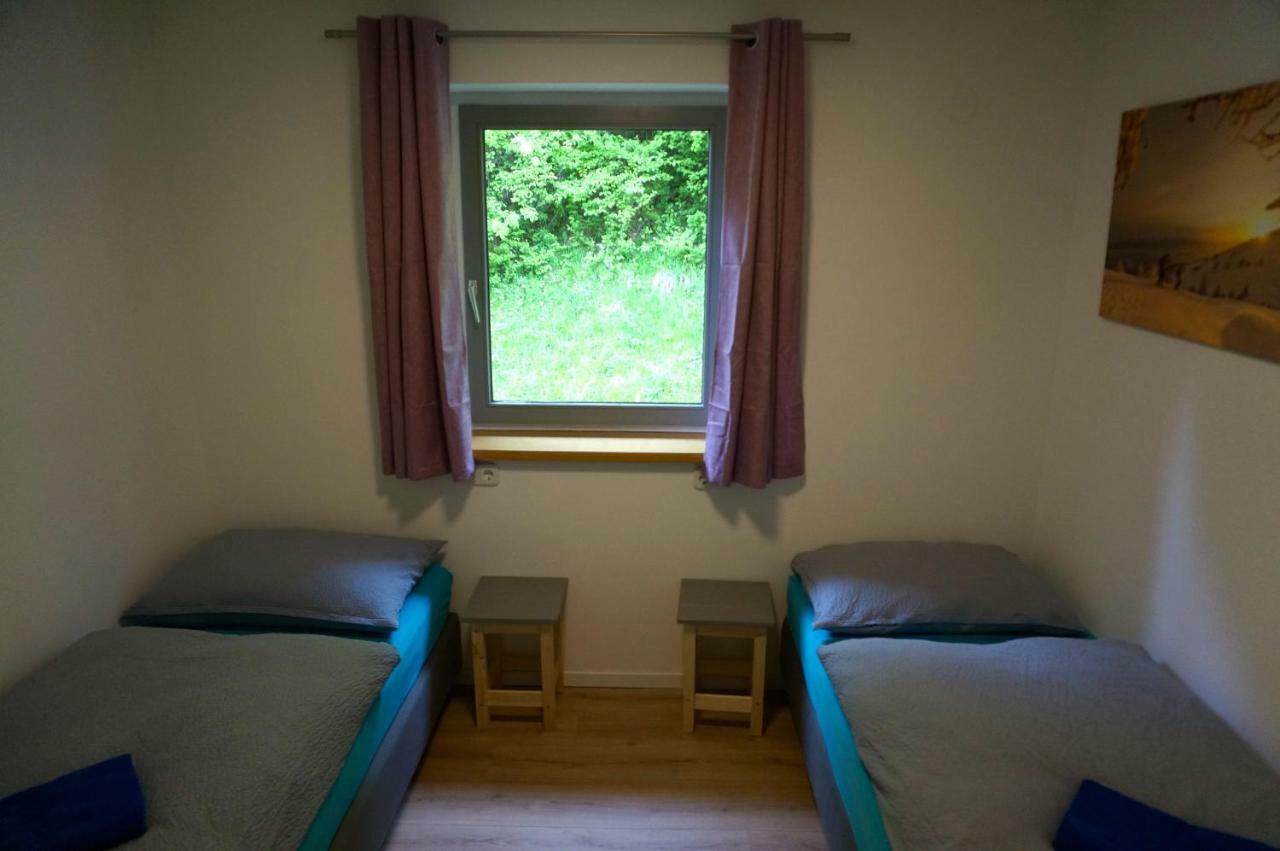 Bed and Breakfast Haus Peter à Latschach ober dem Faakersee Extérieur photo
